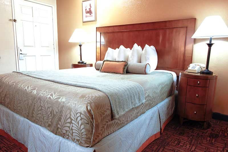 Heritage Inn La Mesa Rooms: Pictures & Reviews - Tripadvisor