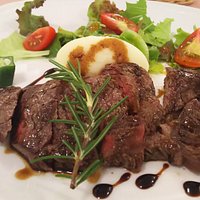 コースのお肉料理