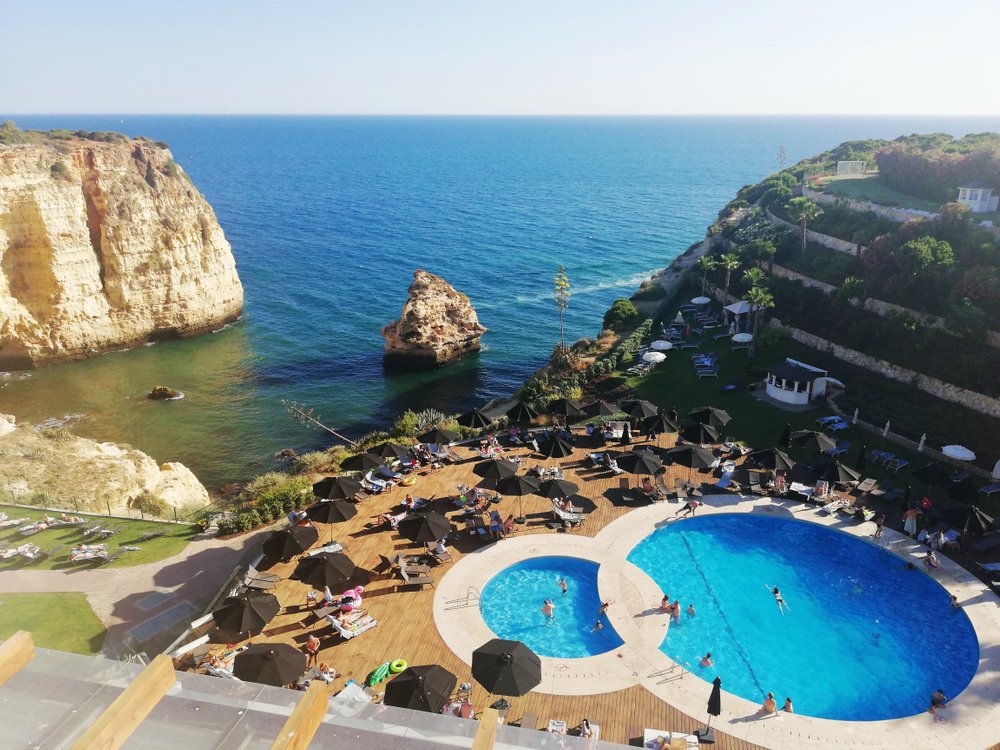 THE 5 BEST Carvoeiro Pubs & Clubs (2024) - Tripadvisor