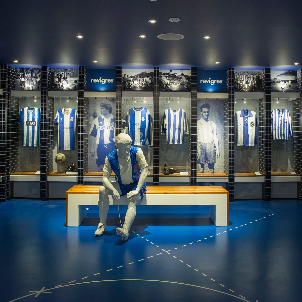 Museu FC Porto - #nestedia, há 38 anos, Vermelhinho estreava-se