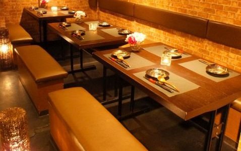 仕切りを入れれば半個室にもなるお席です！歓送迎会のご予約受付中です！
