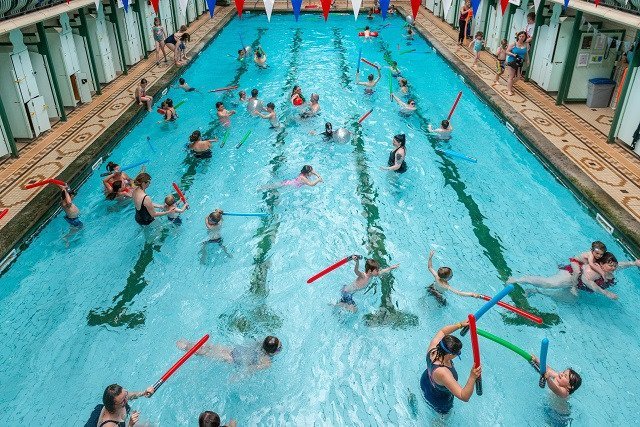 BRAMLEY BATHS WEST YORKSHIRE INGLATERRA