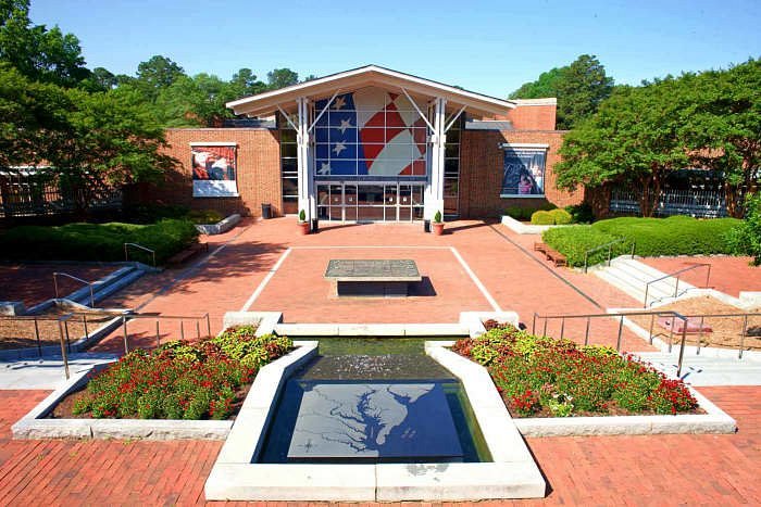 Colonial Williamsburg Visitor Center image
