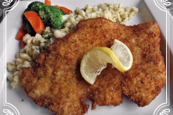 Wiener Schnitzel with buttered Spatzle