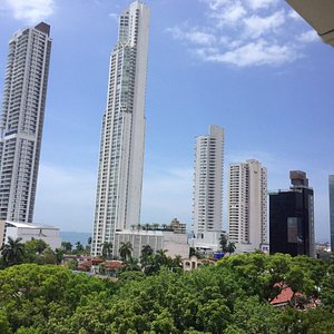 Hotel Marparaiso in Panama City, image may contain: City, Urban, High Rise, Condo