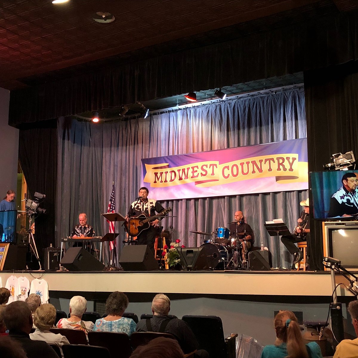 Midwest Country Music Theater (Sandstone) All You Need to Know BEFORE