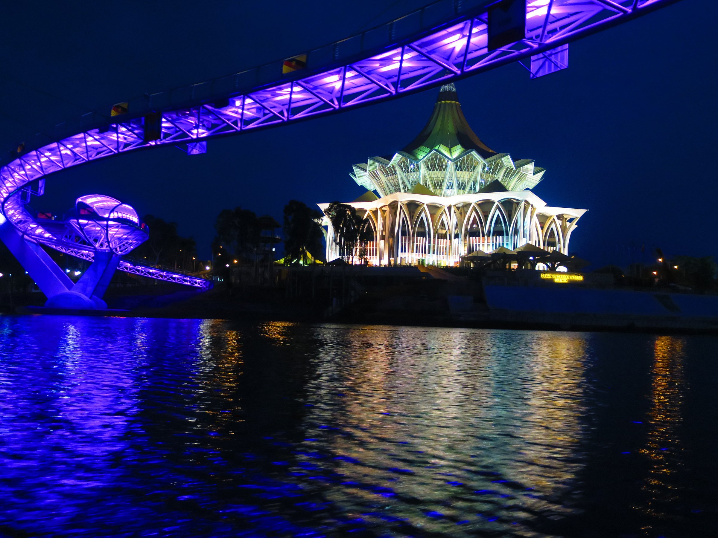 boat trip kuching