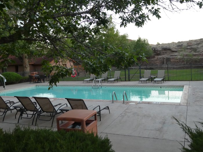 Holiday Inn Canyon De Chelly, an IHG hotel Pool: Pictures & Reviews ...