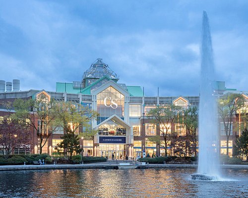 Top 10 Shopping Malls to Visit in Boston