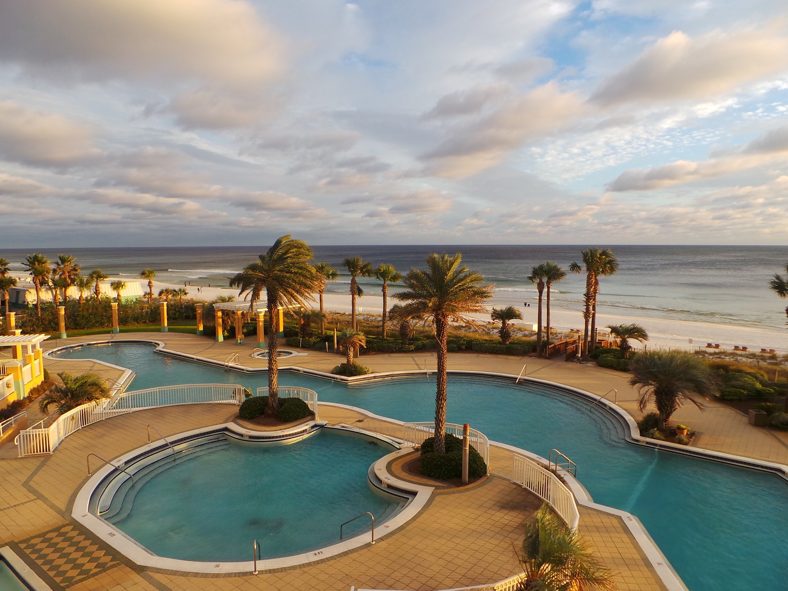 Experience the Charm of En Soleil Resort Panama City Beach, FL