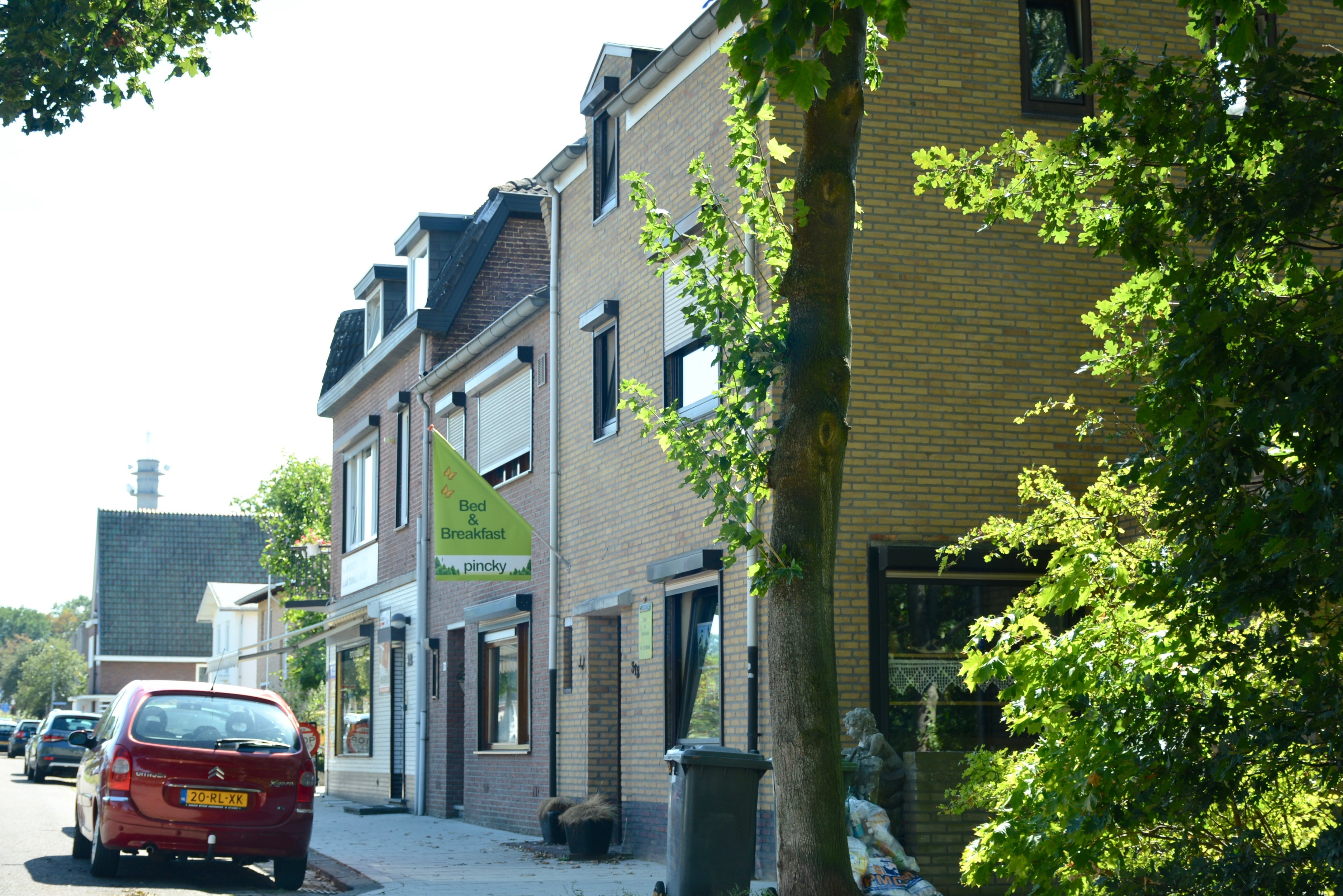 BED & BREAKFAST PINCKY (Brunssum, Nederland) - Foto's En Reviews ...