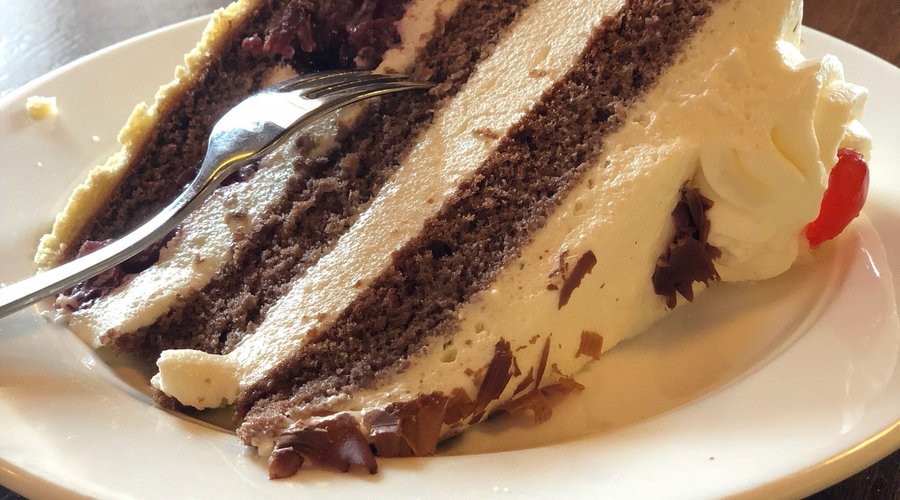 Black Forest cake & Apple strudel