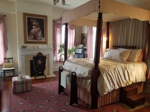 HILLCREST MANOR BED & BREAKFAST - Updated 2024 B&B Reviews (Montgomery, AL)