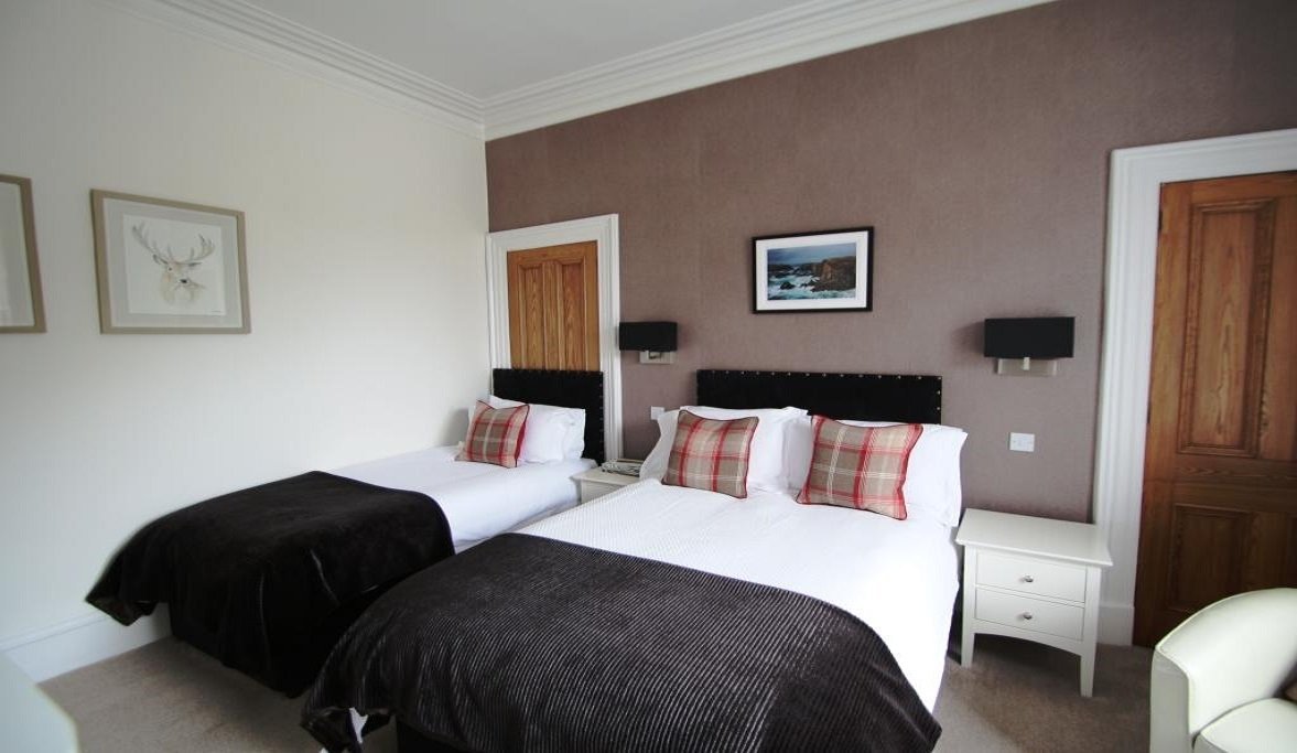 Dunnydeer Guest House Rooms: Pictures & Reviews - Tripadvisor