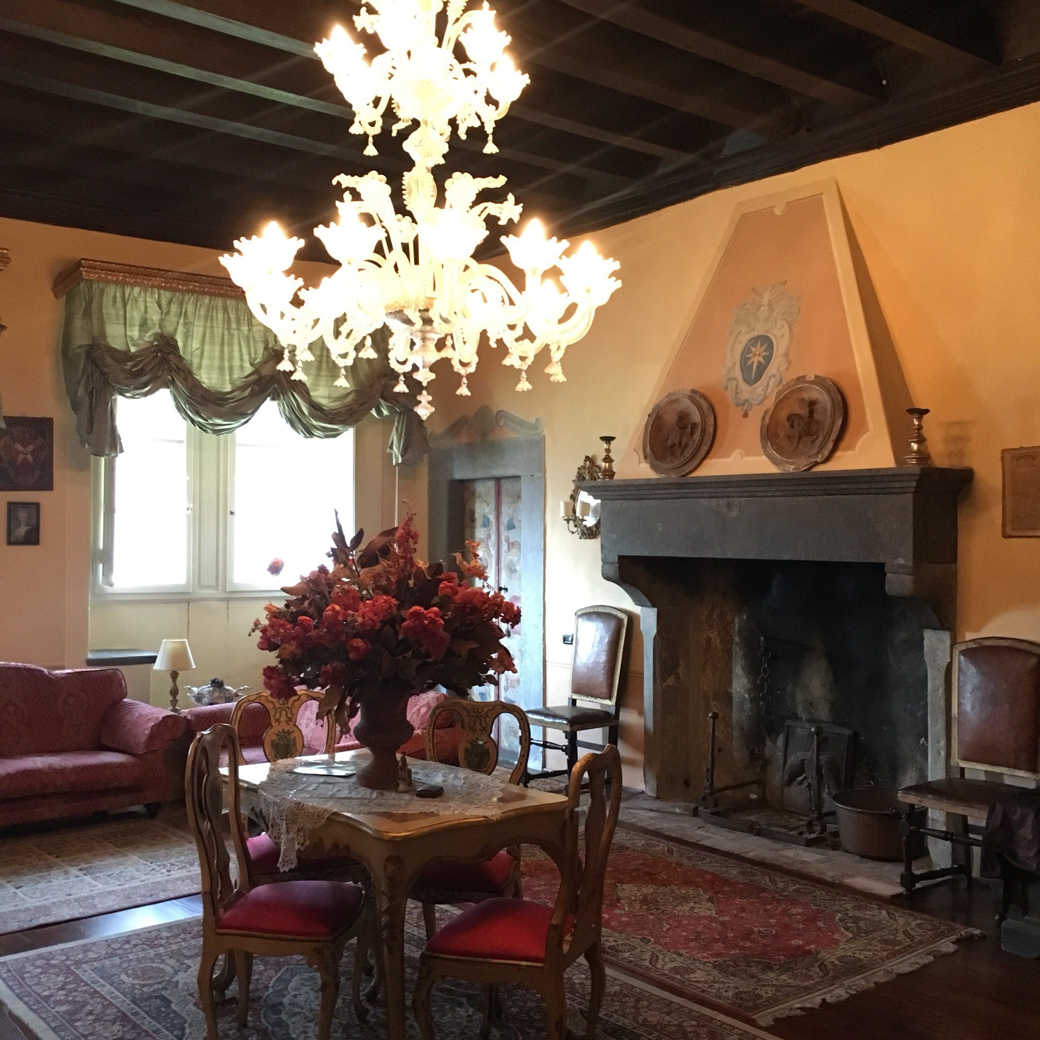 PALAZZO BUONVISI - B&B Reviews (Italy/Ghivizzano)