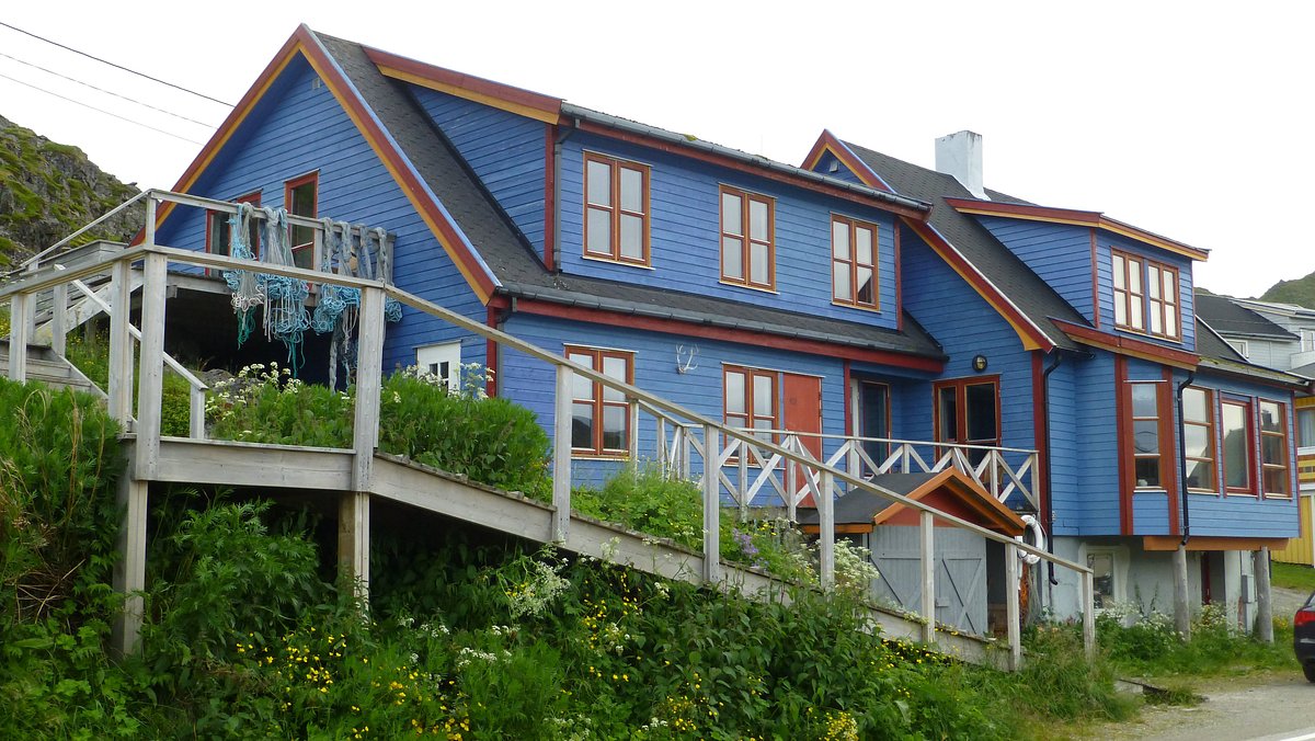 Apartment The Blue House at The End Of The World II, Mehamn