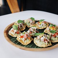 Avocado Ahi Tuna Papdi