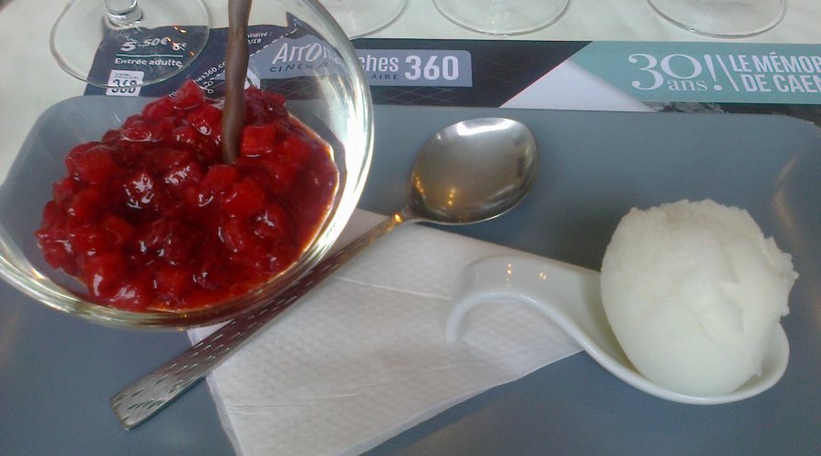 Carpaccio de fraises et son sorbet citron