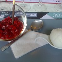 Carpaccio de fraises et son sorbet citron