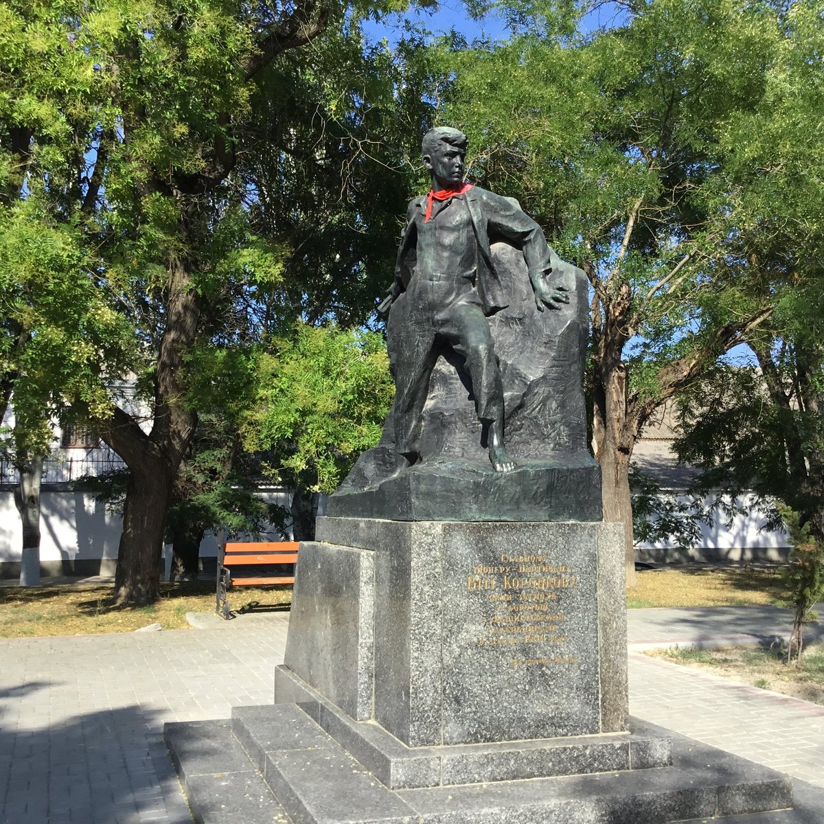 Monument to Vitya Korobkov, Феодосия: лучшие советы перед посещением -  Tripadvisor