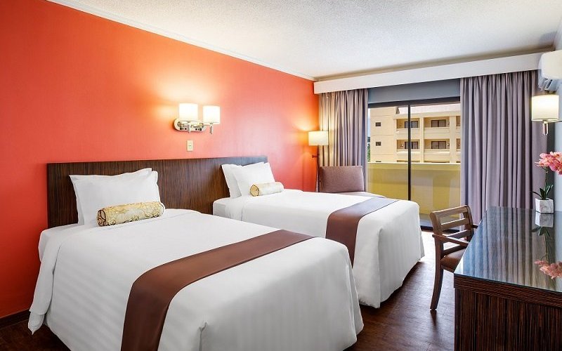 Standard room with 2 twin beds