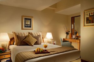Room & Suite