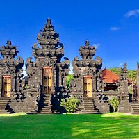 Dalem Penataran Desa Adat Temple