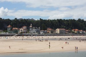 Piscina y playa