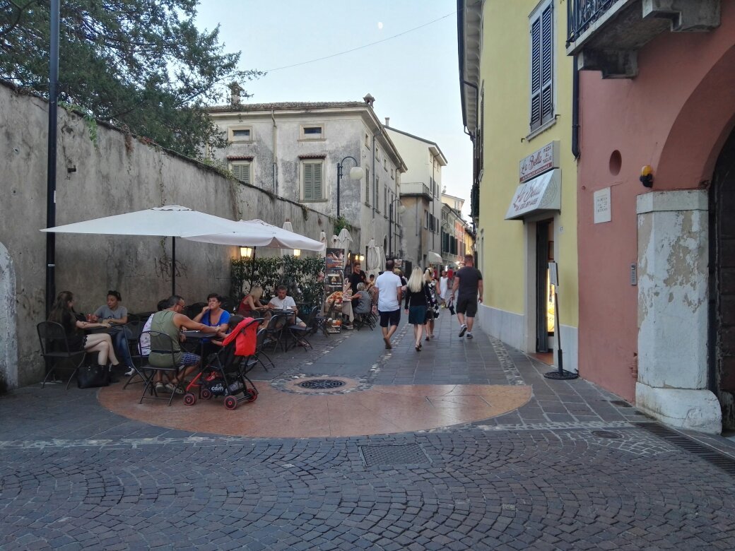 PIZZERIA LA BELLA Desenzano Del Garda Photos Restaurant Reviews Food Delivery Takeaway Tripadvisor