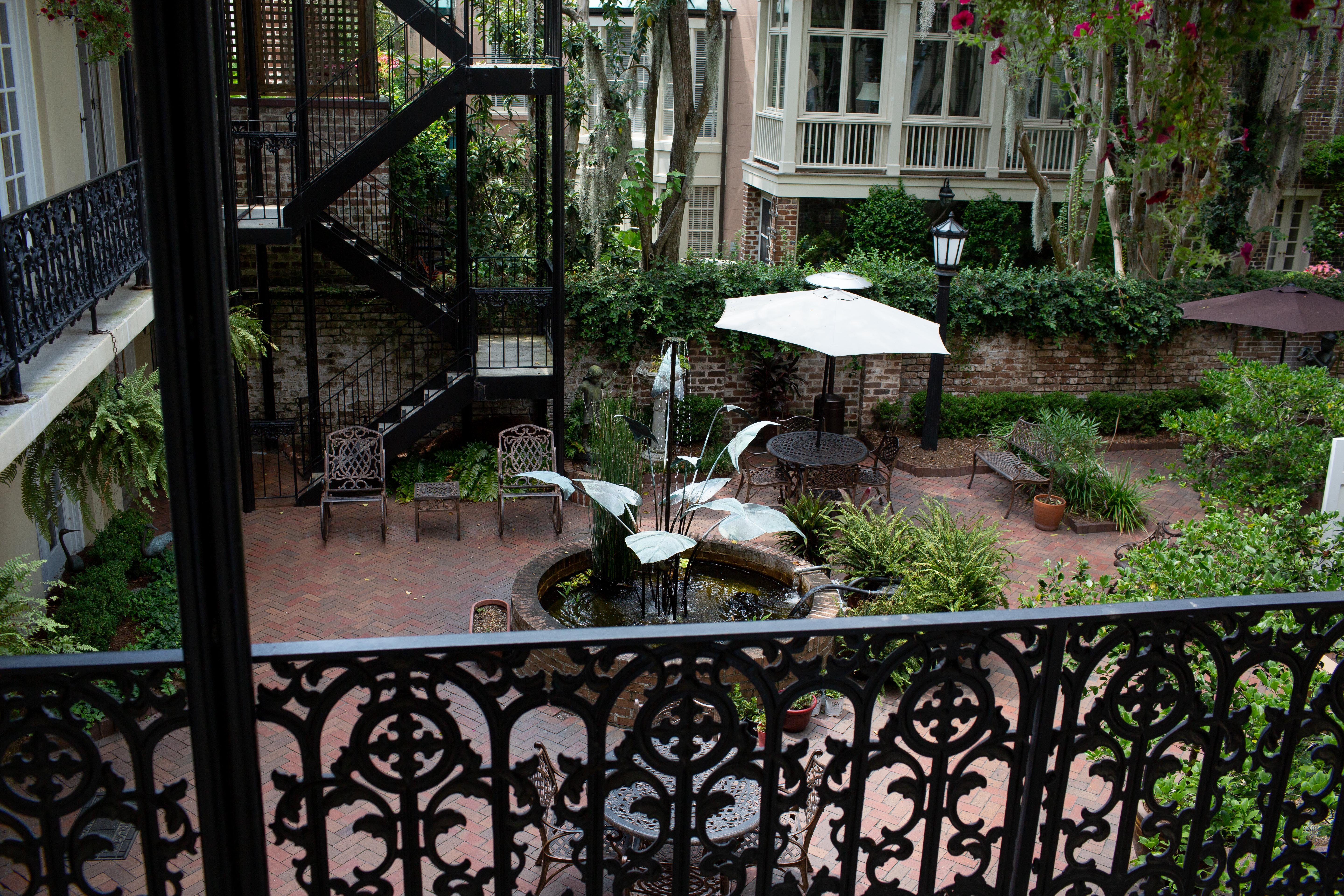 Eliza Thompson House, Historic Inns Of Savannah Rooms: Pictures ...