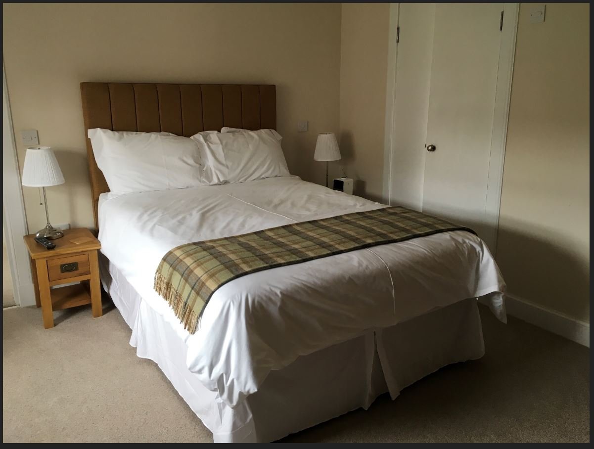 THE PLOUGH INN LEITHOLM - Coldstream B&B Prices & Reviews