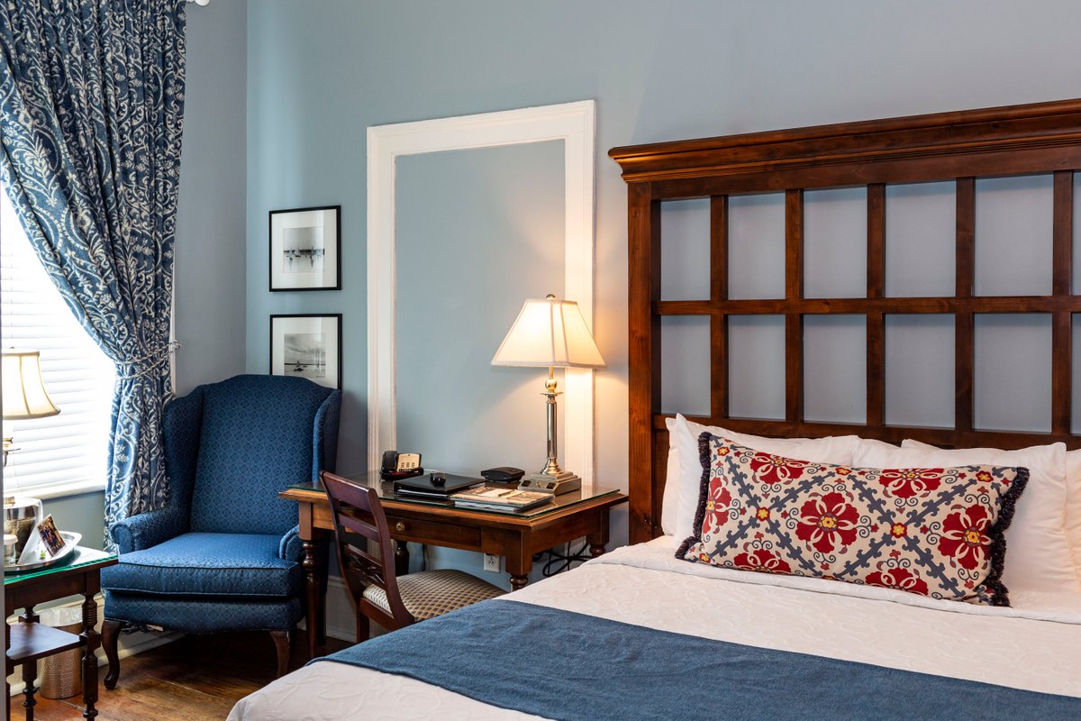 The Marshall House Rooms: Pictures & Reviews - Tripadvisor