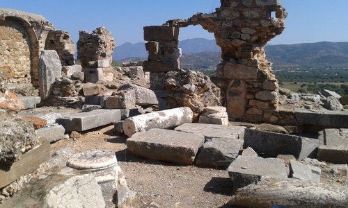 ΑΡΧΑΙΑ ΤΡΟΙΖΗΝΑ - ΕΡΕΙΠΙΑ ΕΠΙΣΚΟΠΗΣ