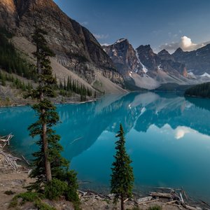 PARADISE LODGE & BUNGALOWS (LAGO LOUISE, CANADÁ): 547 fotos, comparação de  preços e 5 avaliações - Tripadvisor