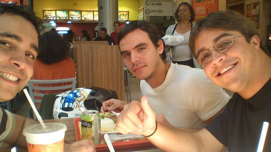 Hora do almoço.