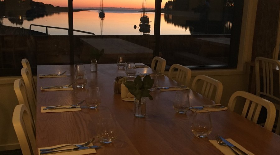 seaside dining