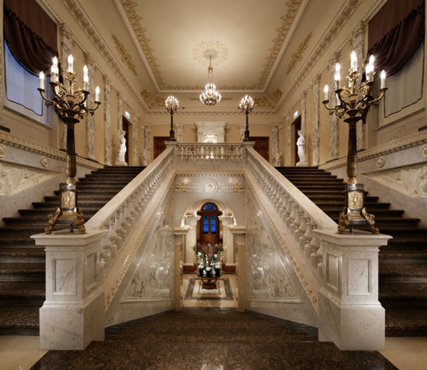 Four Seasons Hotel Lion Palace St. Petersburg by null