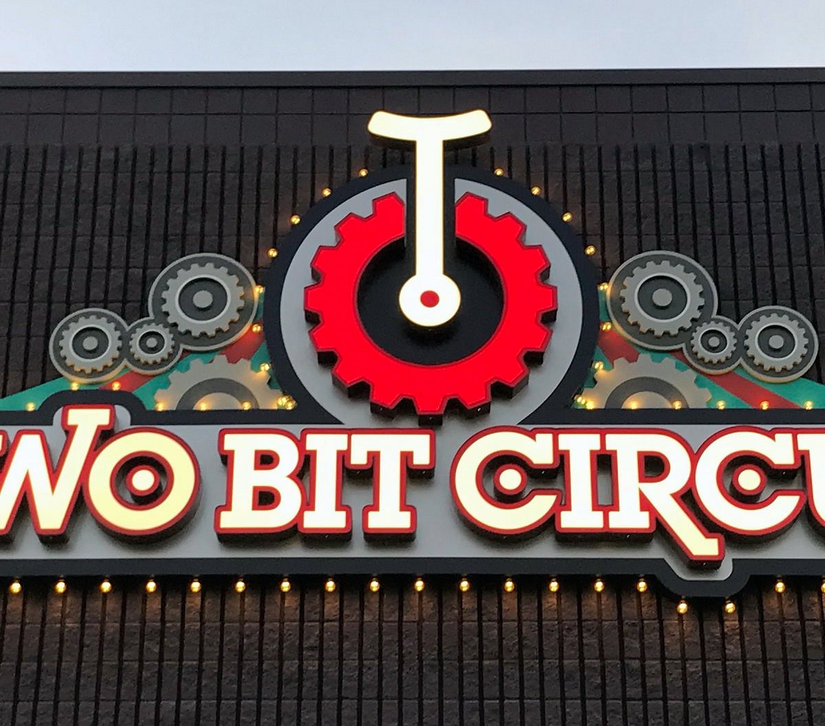 Two Bit Circus (Los Angeles) ATUALIZADO 2022 O que saber antes de ir
