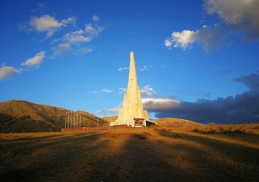 Obelisco de la Pampa de la Quinua image