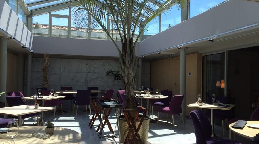 Le Patio image 3 - Full view