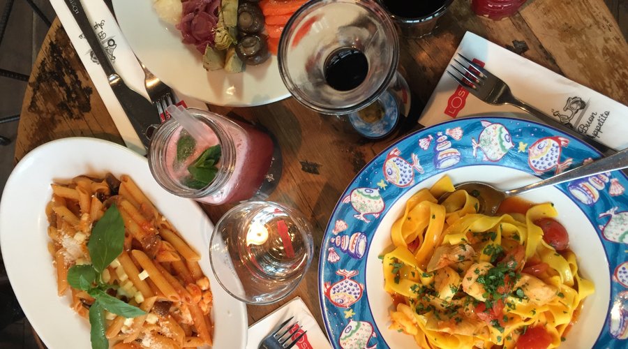 Pasta und Antipasti