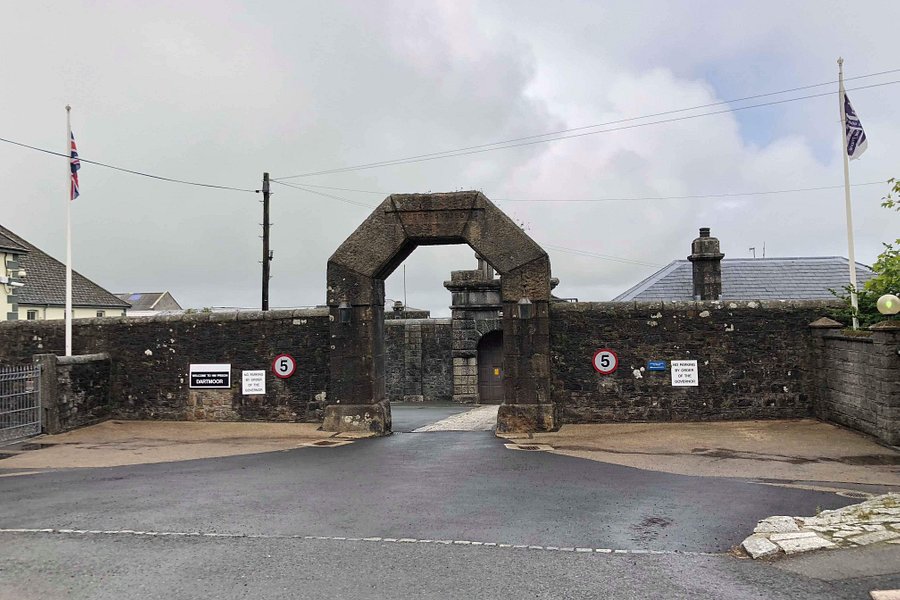 can you visit dartmoor prison
