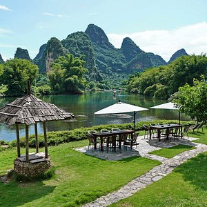 Riverside dining - Yangshuo Mountain Retreat