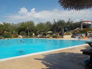 Pool & Beach