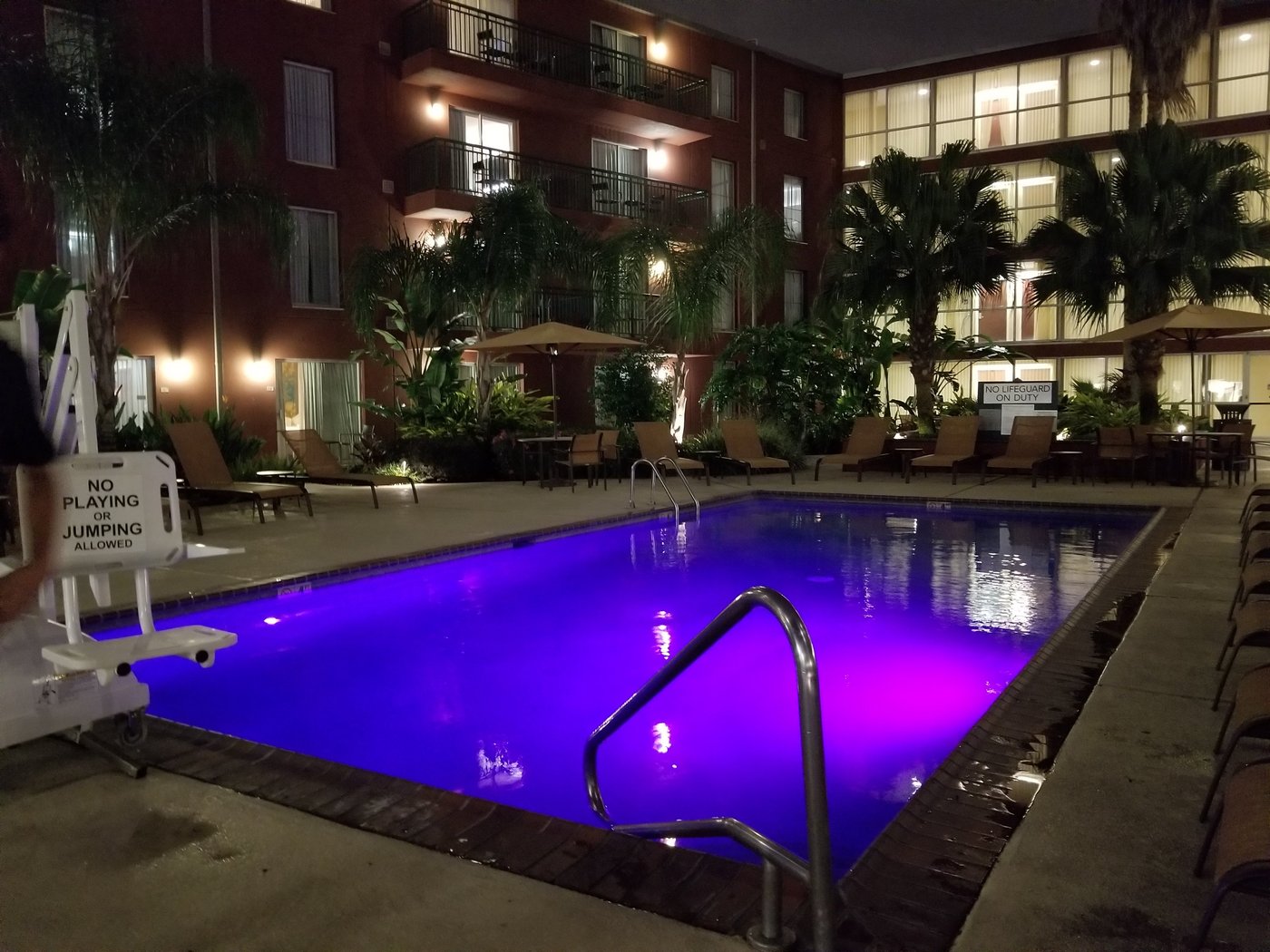 Courtyard by Marriott New Orleans Downtown/Convention Center Pool ...