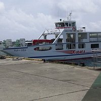 停泊中のフェリー