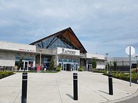 Aerie Outlet Outlet Collections at Niagara in Niagara On The Lake, Ontario