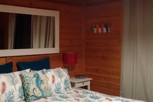 Room & Suite