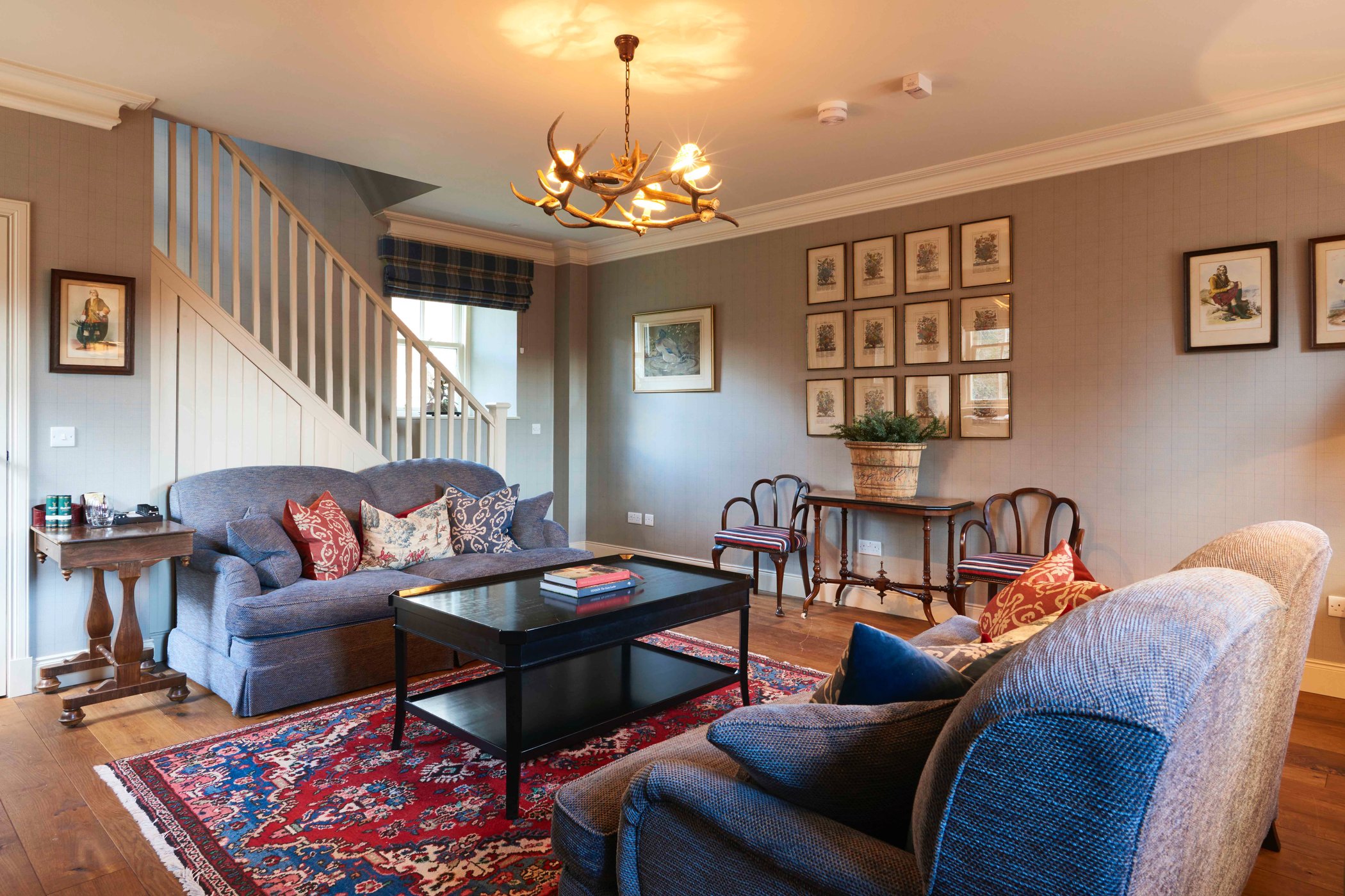 Loch Lomond Arms by null
