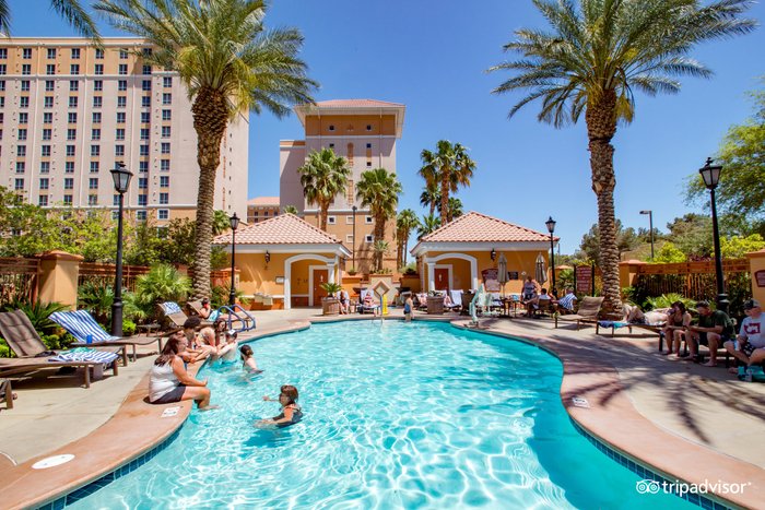 MGM Grand Pool Pictures & Reviews - Tripadvisor